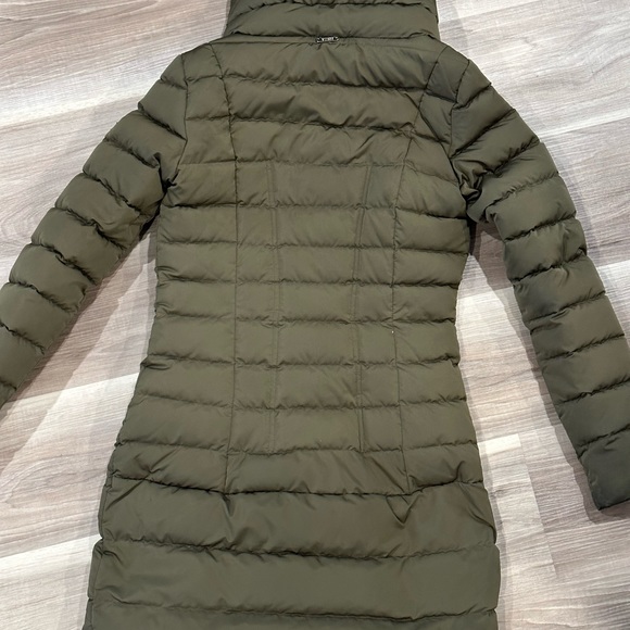 Guess Puffer coat - Picture 3 of 3